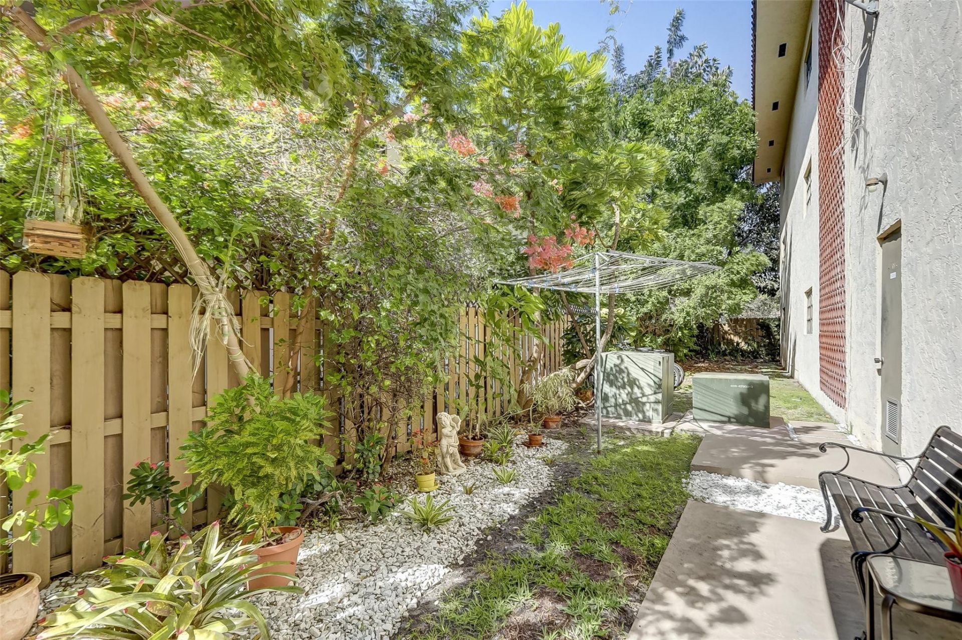 917 NE 16th Avenue, Unit 7, Fort Lauderdale, FL 33304 Photo