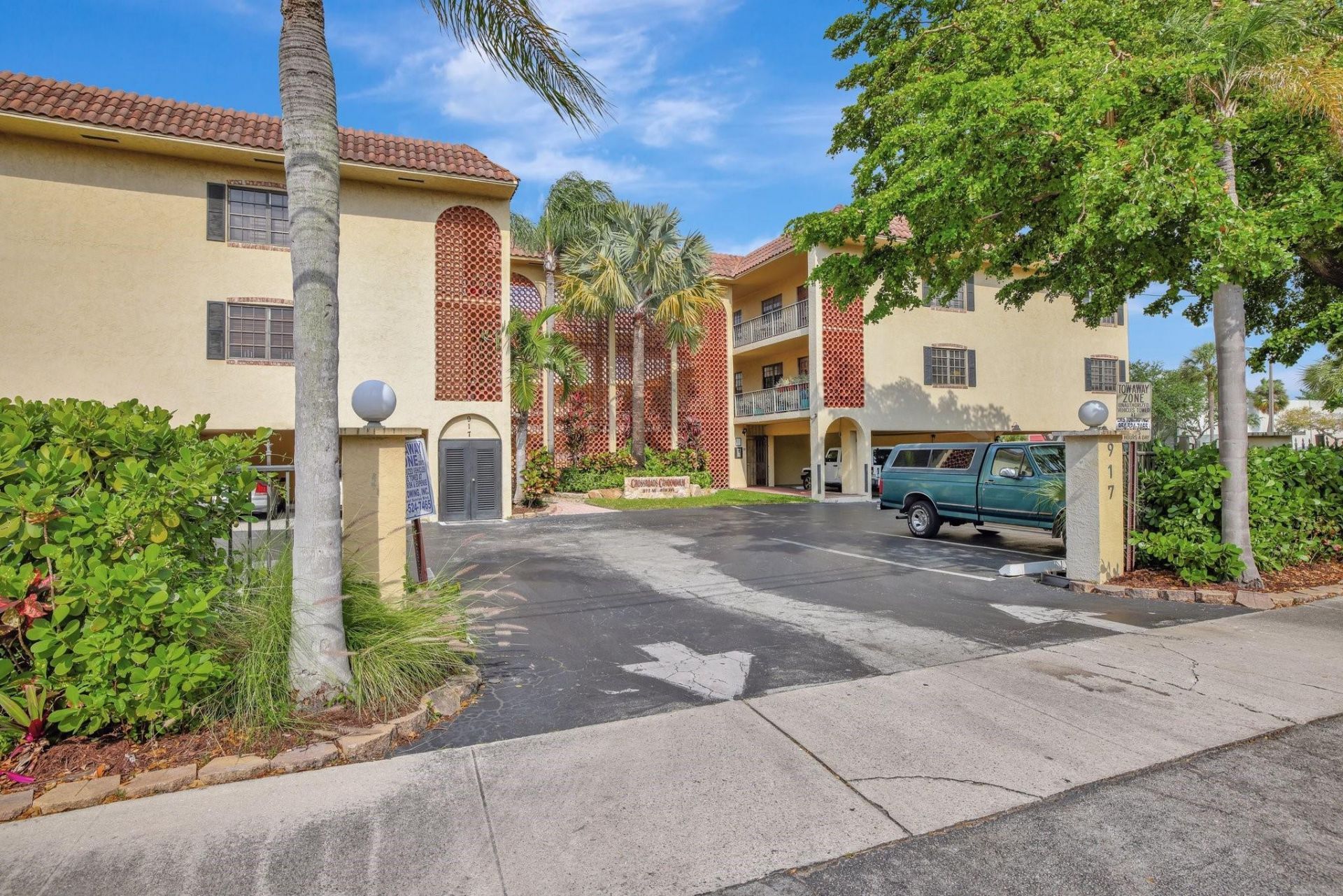 917 NE 16th Avenue, Unit 7, Fort Lauderdale, FL 33304 Photo
