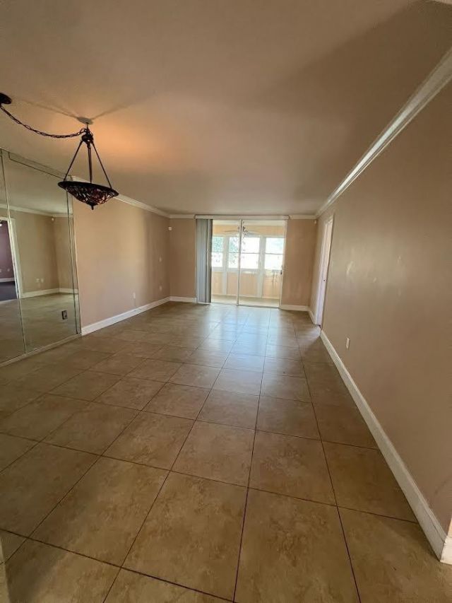 8200 Sunrise Lakes Boulevard, Unit 212, Sunrise, FL 33322 Photo