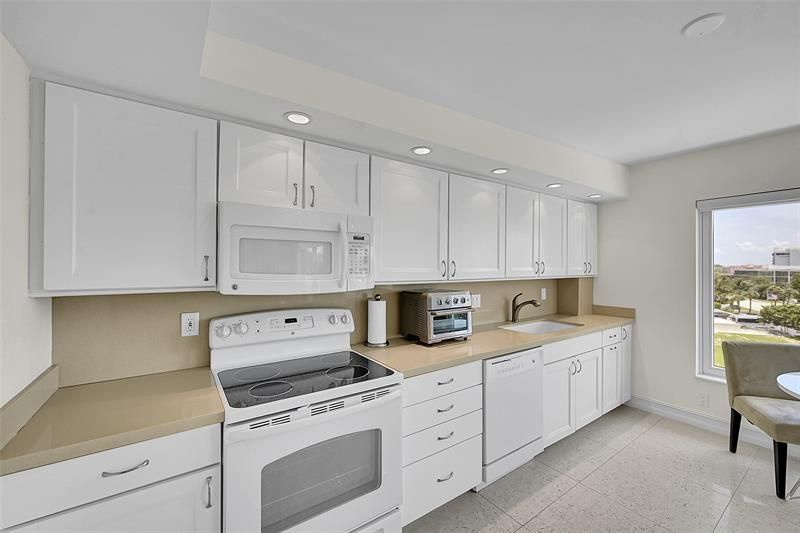 600 S Ocean Blvd, Unit 504, Boca Raton, FL 33432 Photo