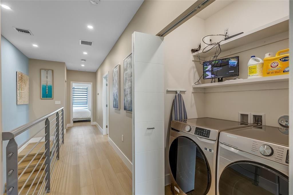 811 SW 10th Terrace, Fort Lauderdale, FL 33315 Photo