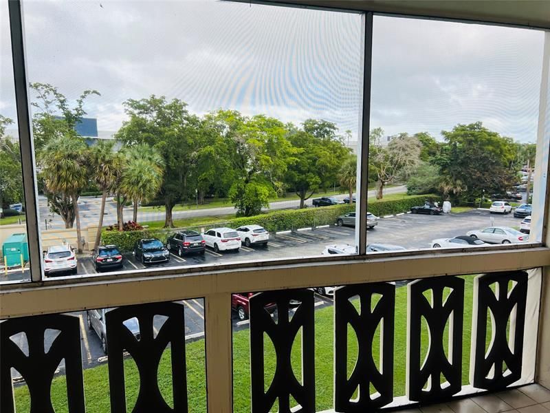 800 NE 195th Street, Unit 307, Miami, FL 33179 Photo