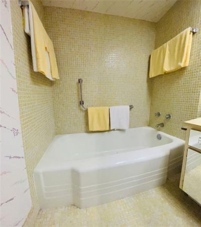 800 NE 195th Street, Unit 307, Miami, FL 33179 Photo