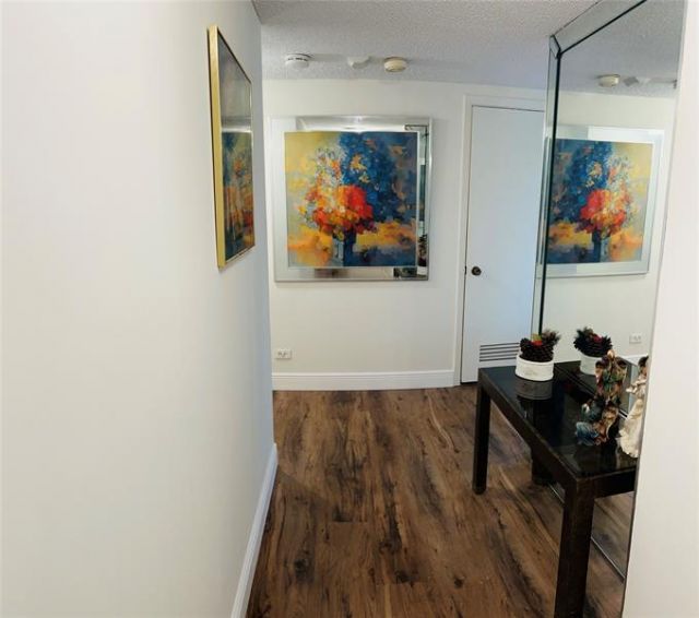 800 NE 195th Street, Unit 307, Miami, FL 33179 Photo