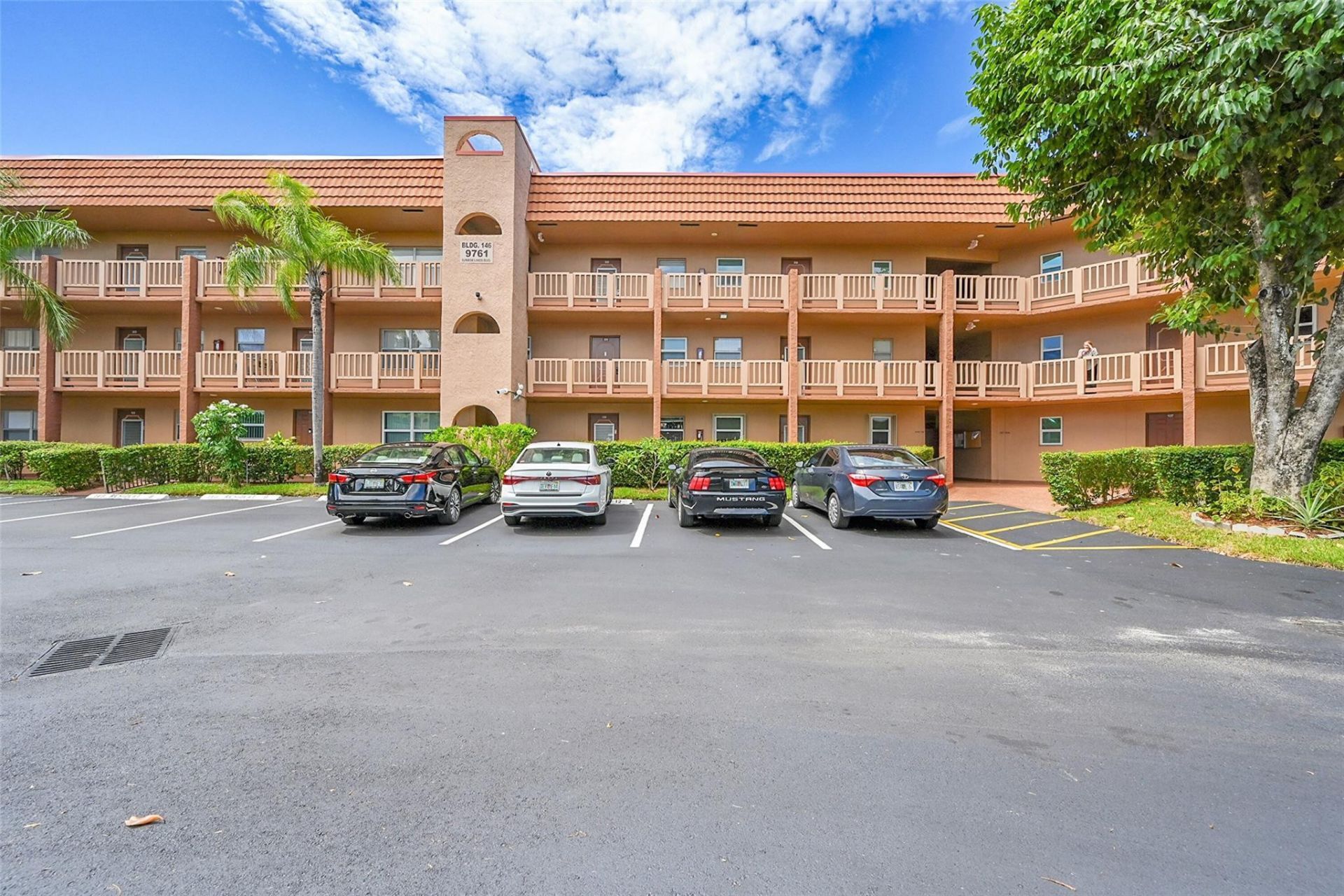 9761 Sunrise Lakes Boulevard, Unit 301, Sunrise, FL 33322 Photo