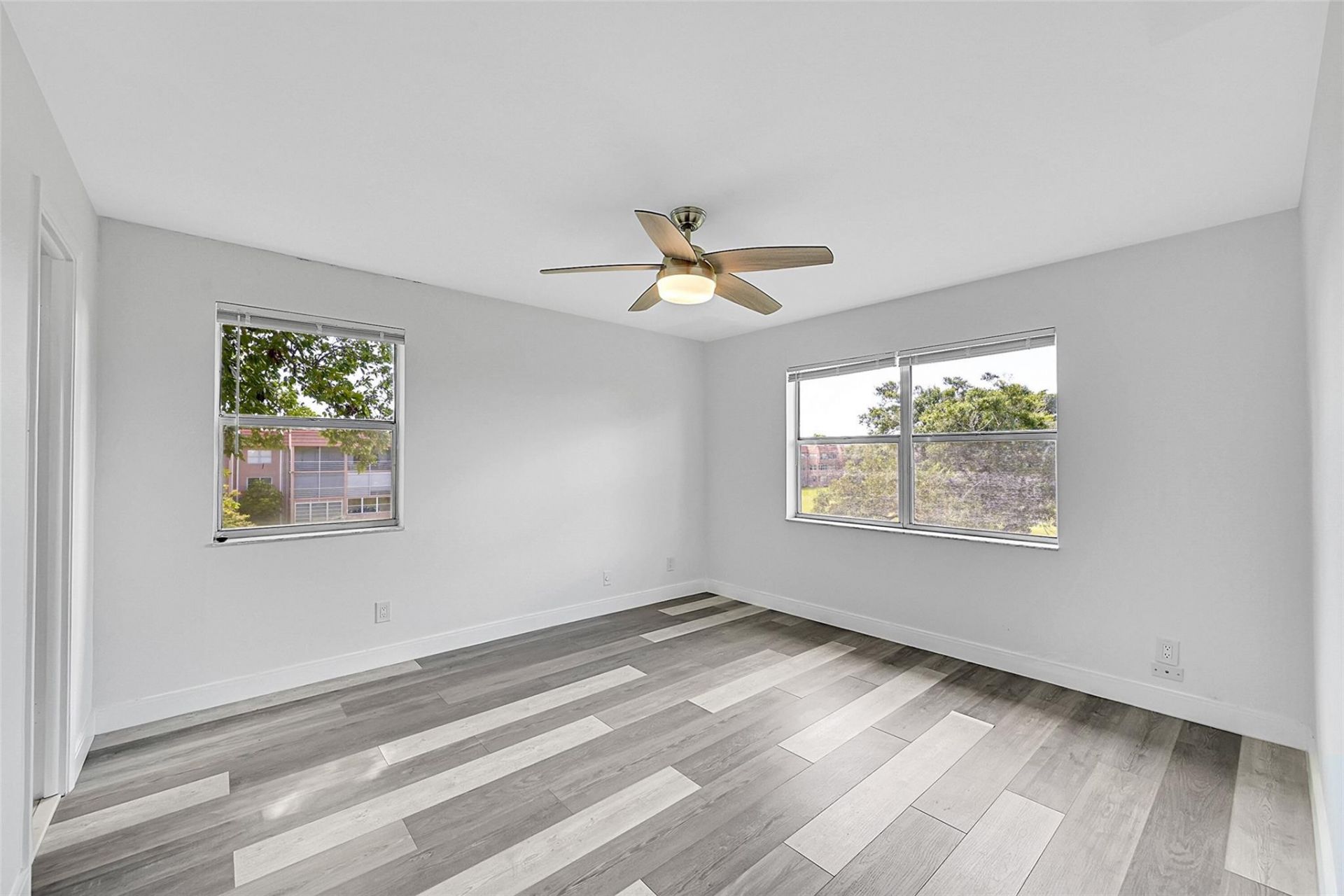 9761 Sunrise Lakes Boulevard, Unit 301, Sunrise, FL 33322 Photo