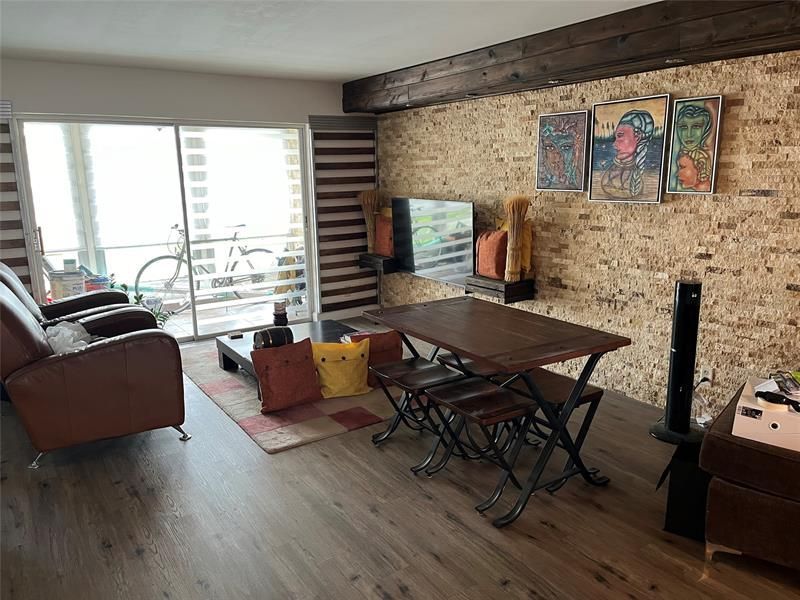 9601 Sunrise Lakes Boulevard, Unit 309, Sunrise, FL 33322 Photo