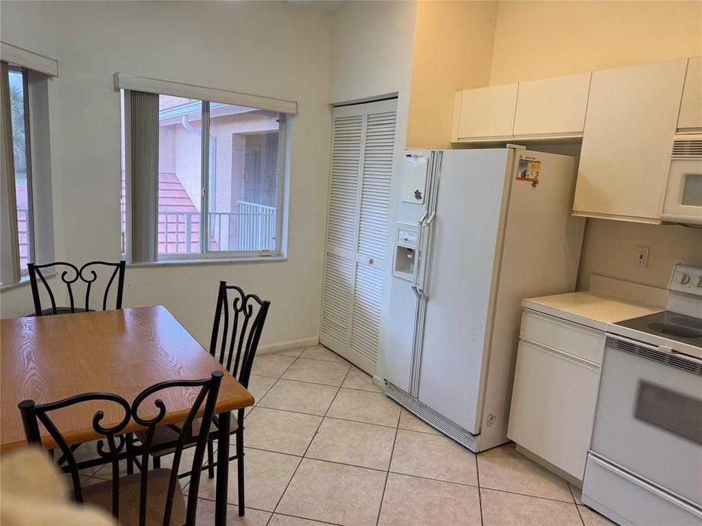 5914 Regal Glen Drive, Unit 205, Boynton Beach, FL 33437 Photo