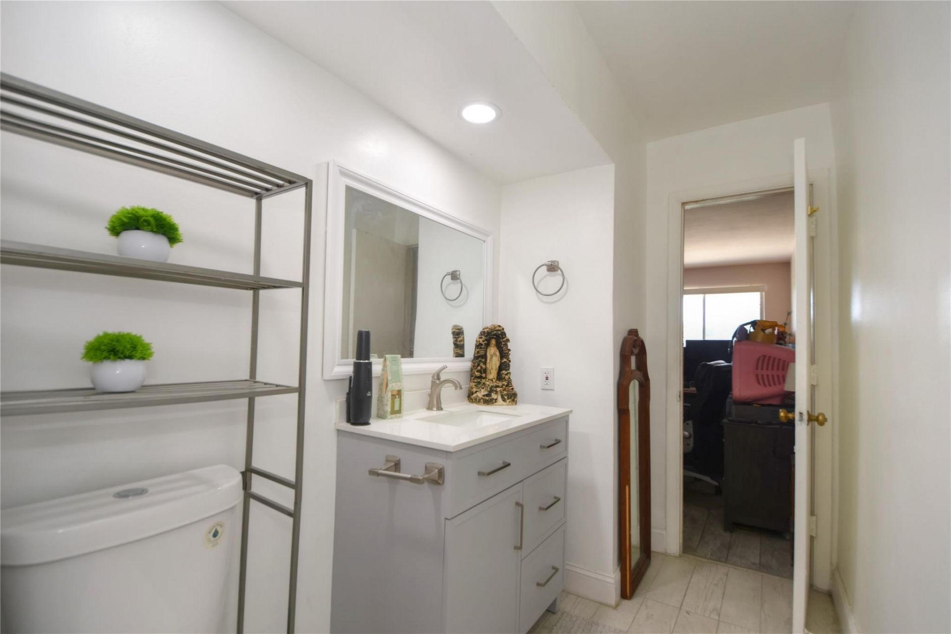 2175 NE 56th Street, Unit 208, Fort Lauderdale, FL 33308 Photo