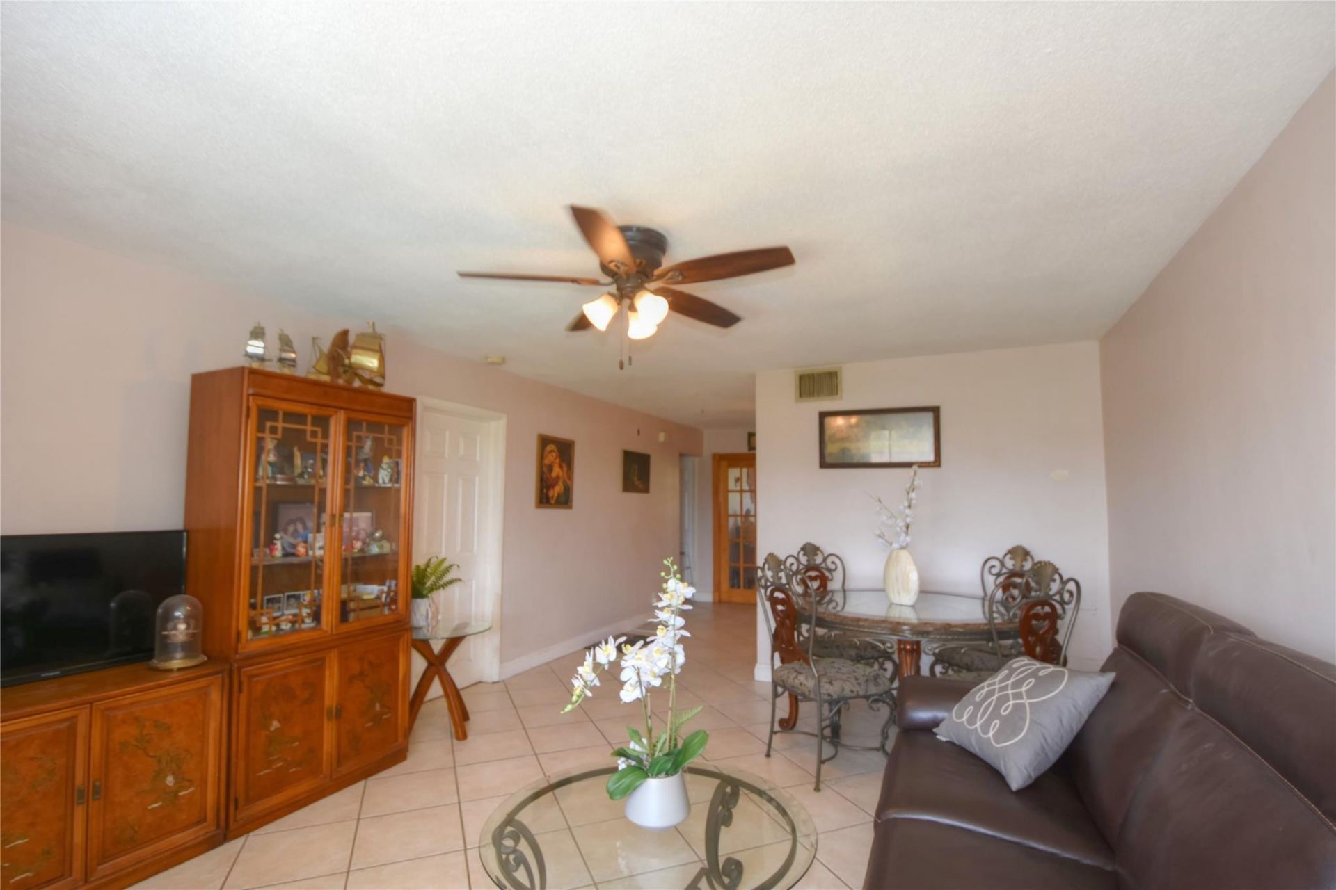 2175 NE 56th Street, Unit 208, Fort Lauderdale, FL 33308 Photo