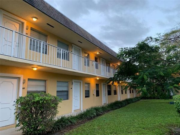 5168 NE 6th Ave, Unit 426, Fort Lauderdale, FL 33334