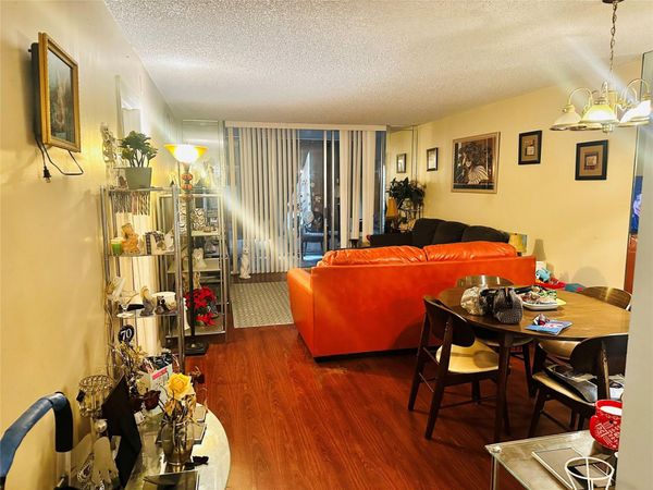 3070 NW 48th Terrace, Unit 307, Lauderdale Lakes, FL 33313