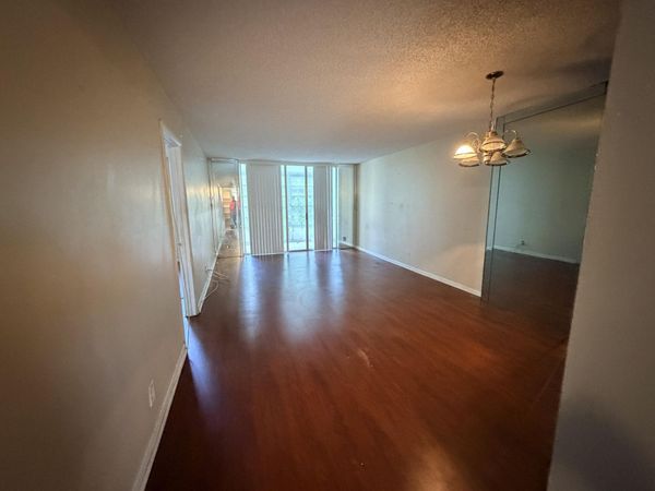 3070 NW 48th Terrace, Unit 307, Lauderdale Lakes, FL 33313