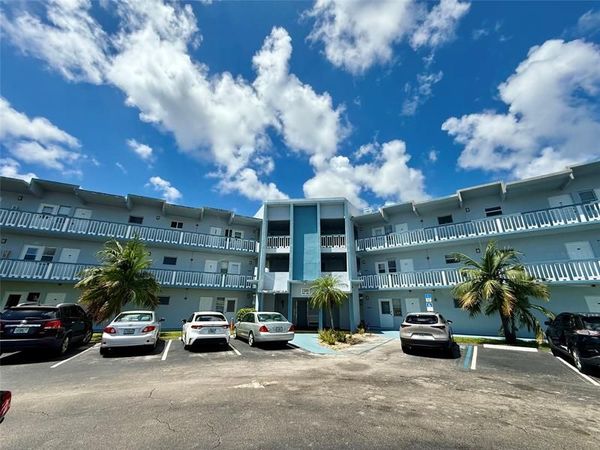2300 Park Ln, Unit 311, Hollywood, FL 33021