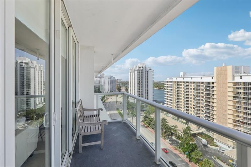 5601 Collins Avenue, Unit 1716, Miami Beach, FL 33140 Photo