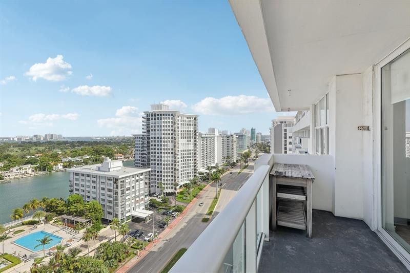 5601 Collins Avenue, Unit 1716, Miami Beach, FL 33140 Photo