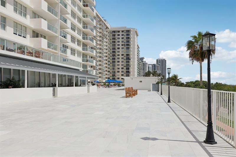 5601 Collins Avenue, Unit 1716, Miami Beach, FL 33140 Photo