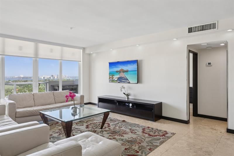 5601 Collins Avenue, Unit 1716, Miami Beach, FL 33140 Photo