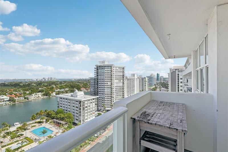 5601 Collins Avenue, Unit 1716, Miami Beach, FL 33140 Photo