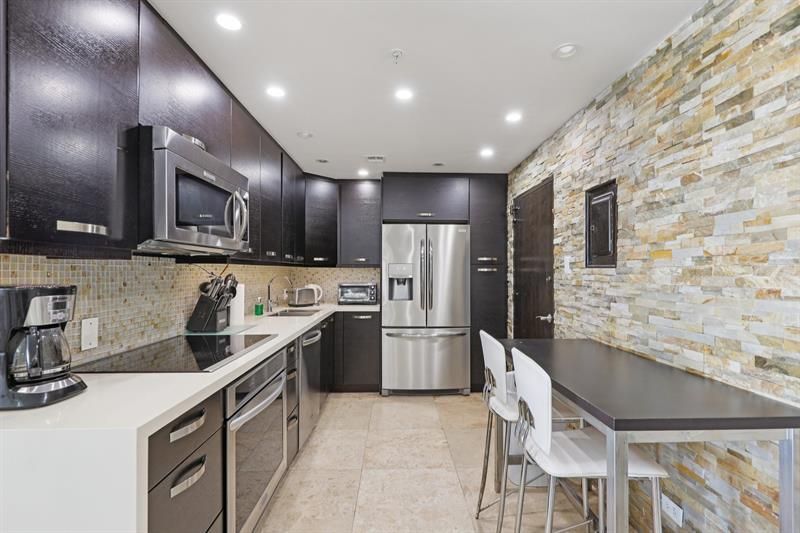 5601 Collins Avenue, Unit 1716, Miami Beach, FL 33140 Photo