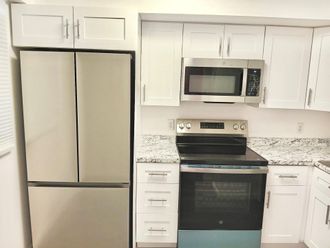 102 Royal Park Drive Oakland Park, FL 33309