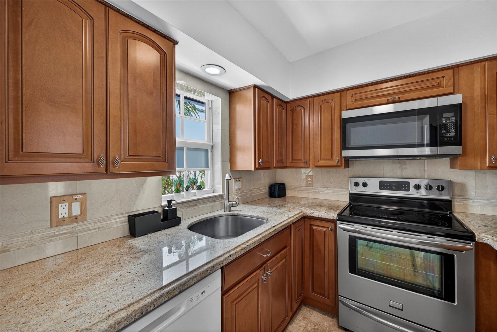 2708 NE 14th Street Causeway, Unit 2, Pompano Beach, FL 33062 Photo