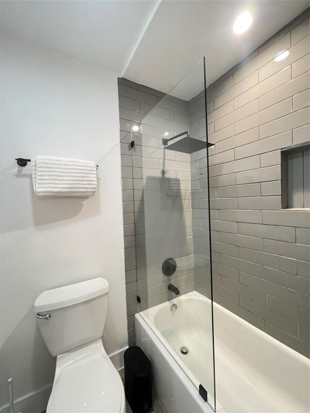 2708 NE 14th Street Causeway, Unit 2, Pompano Beach, FL 33062 Photo