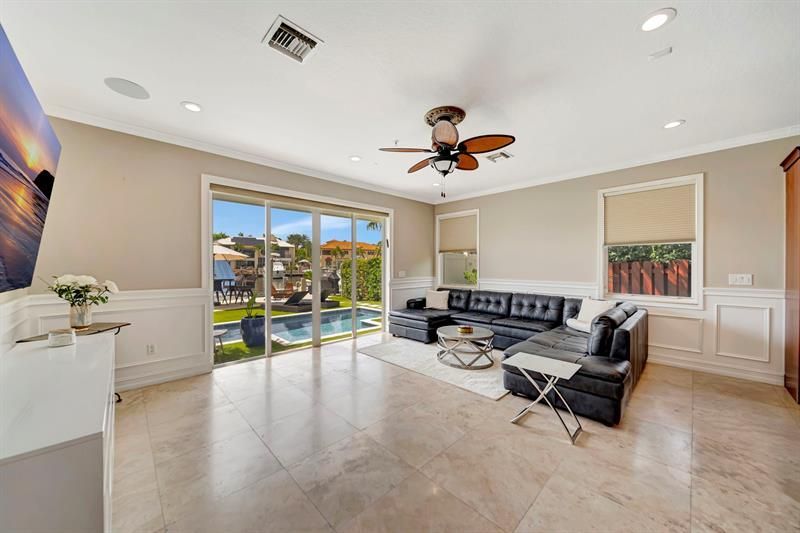 1368 Bayview Drive, Fort Lauderdale, FL 33304 Photo