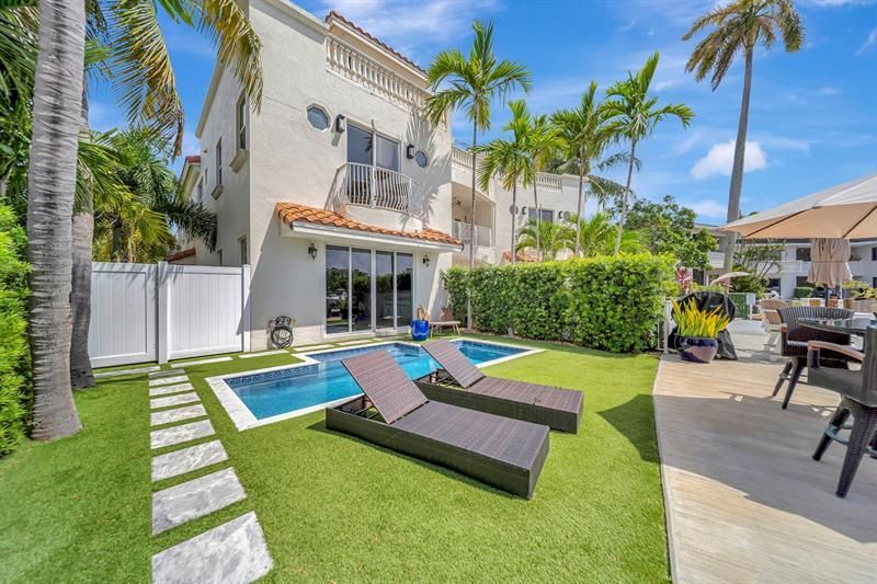 1368 Bayview Drive, Fort Lauderdale, FL 33304 Photo