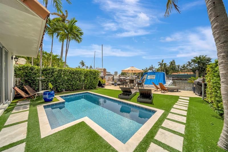 1368 Bayview Drive, Fort Lauderdale, FL 33304 Photo