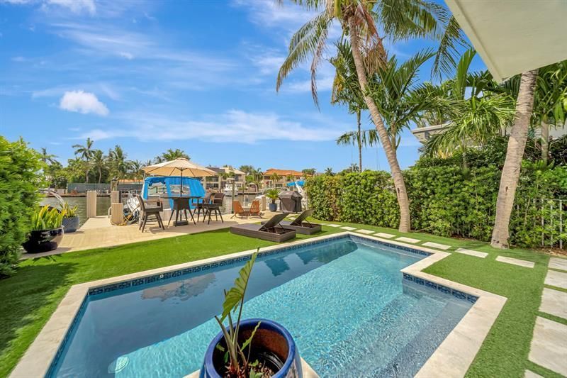 1368 Bayview Drive, Fort Lauderdale, FL 33304 Photo