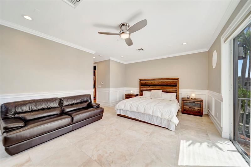 1368 Bayview Drive, Fort Lauderdale, FL 33304 Photo