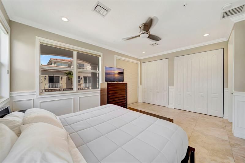 1368 Bayview Drive, Fort Lauderdale, FL 33304 Photo