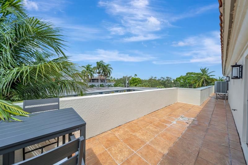 1368 Bayview Drive, Fort Lauderdale, FL 33304 Photo
