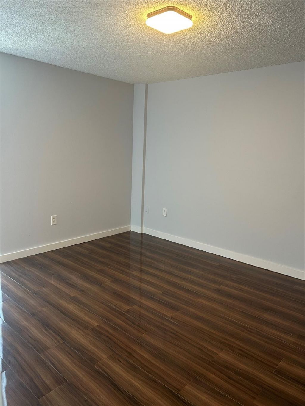 7035 NW 186th Street, Unit D-111, Hialeah, FL 33015 Photo