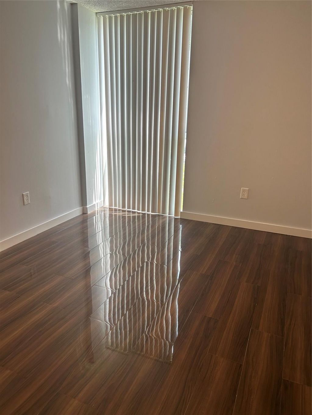 7035 NW 186th Street, Unit D-111, Hialeah, FL 33015 Photo
