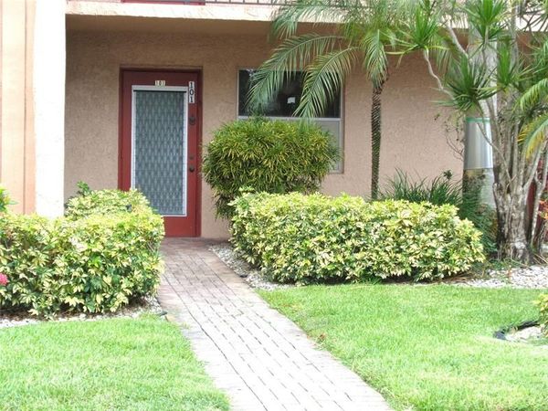 7320 Lake Circle Dr, Unit 101, Margate, FL 33063