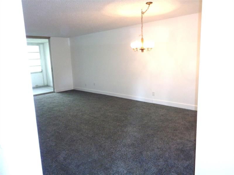 7320 Lake Circle Dr, Unit 101, Margate, FL 33063 Photo