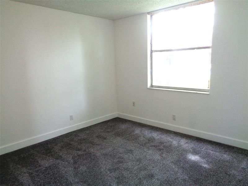 7320 Lake Circle Dr, Unit 101, Margate, FL 33063 Photo