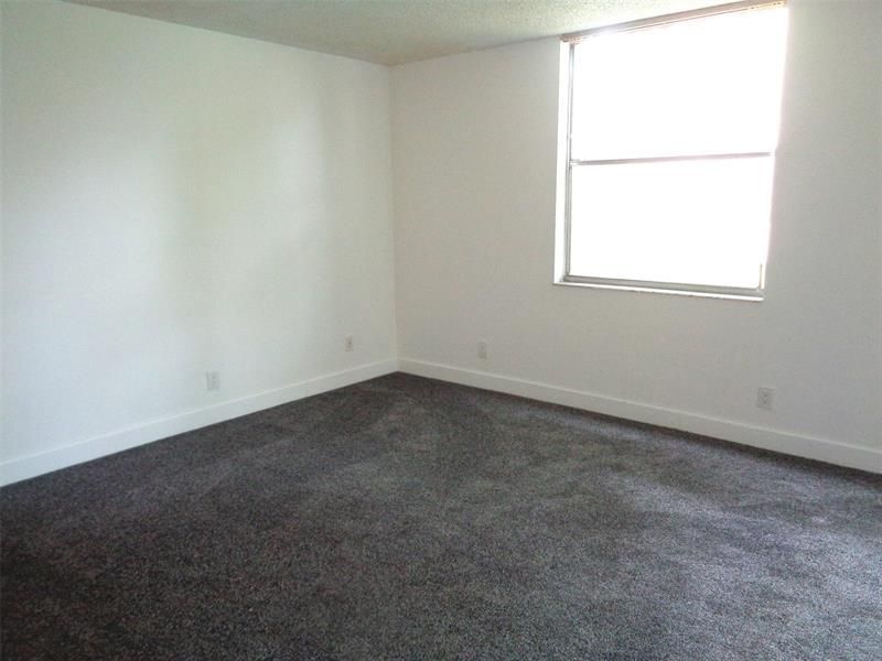 7320 Lake Circle Dr, Unit 101, Margate, FL 33063 Photo