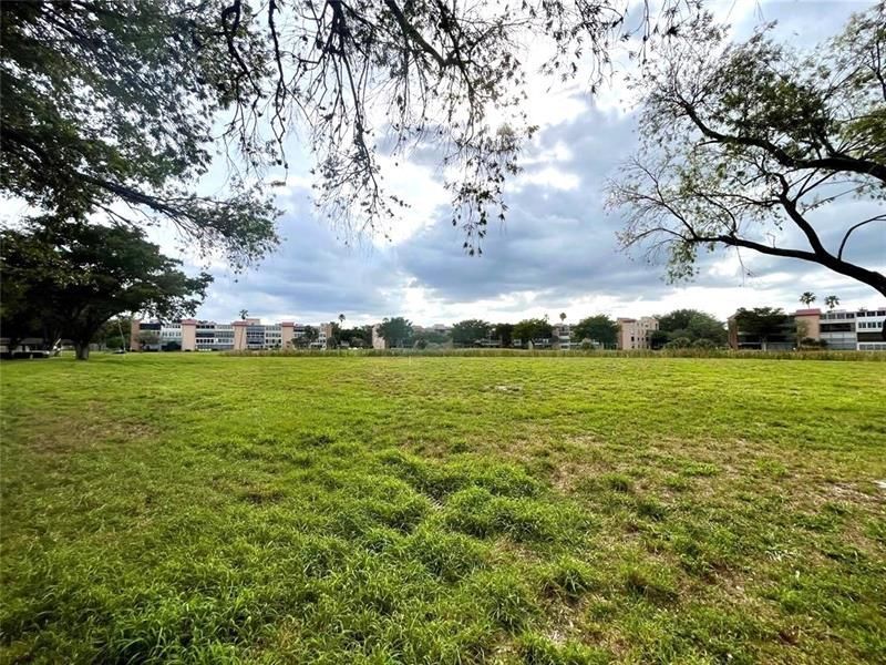 7320 Lake Circle Dr, Unit 101, Margate, FL 33063 Photo