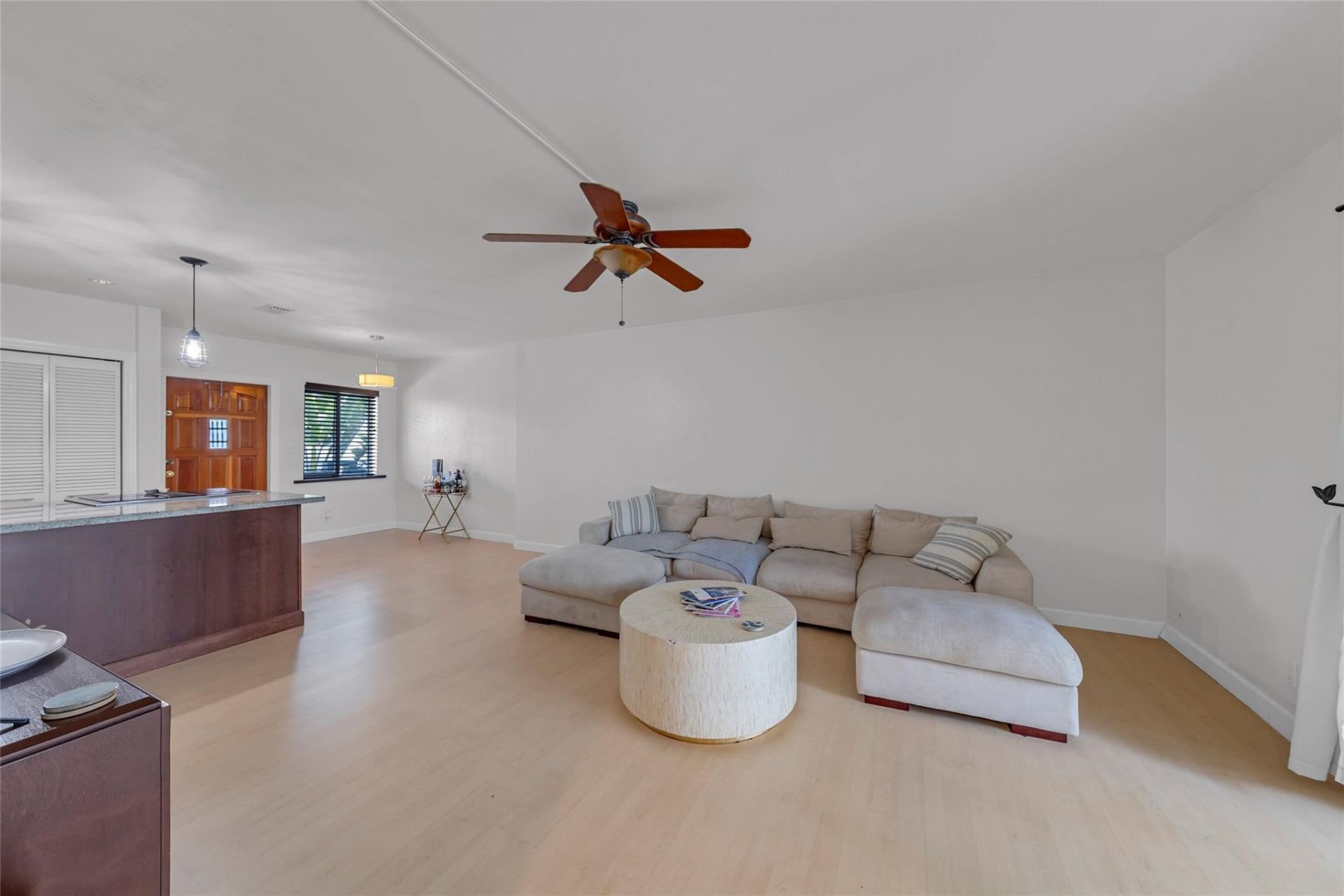 1535 SE 15th Street, Unit 305, Fort Lauderdale, FL 33316 Photo