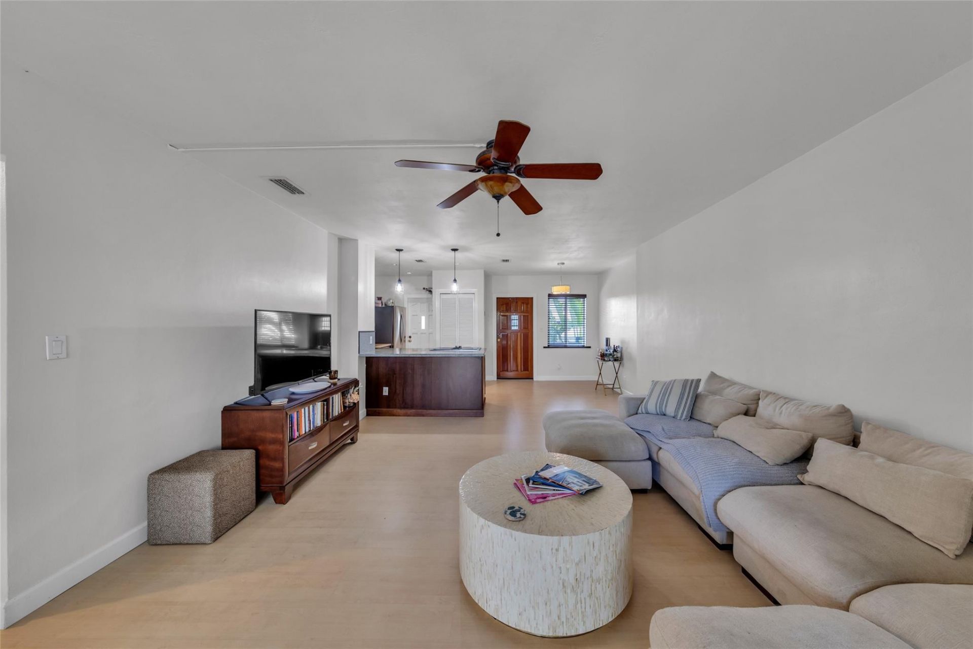 1535 SE 15th Street, Unit 305, Fort Lauderdale, FL 33316 Photo