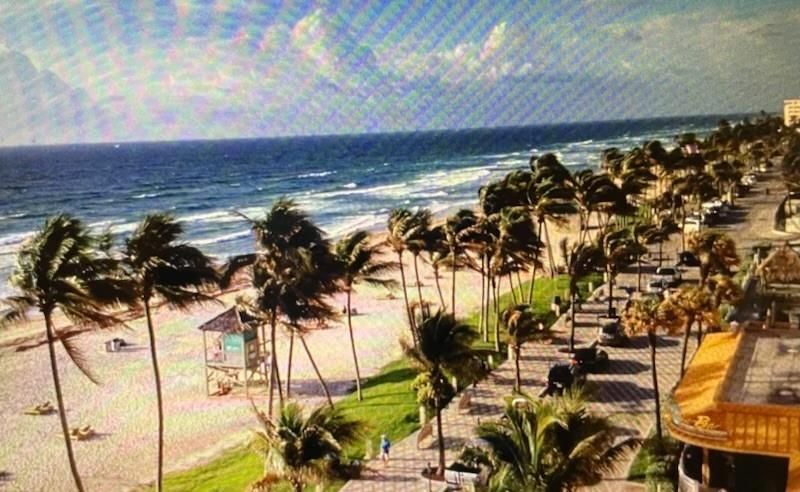 333 NE 21st Avenue, Unit 318, Deerfield Beach, FL 33441 Photo