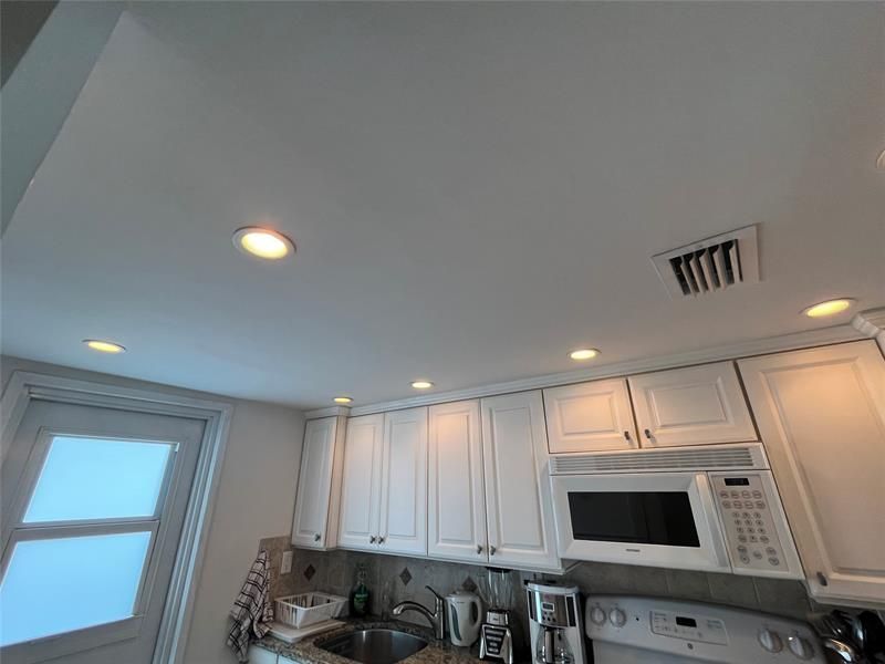 333 NE 21st Avenue, Unit 318, Deerfield Beach, FL 33441 Photo