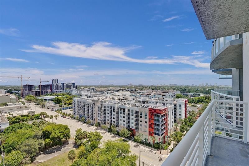 315 NE 3rd Avenue, Unit 1201, Fort Lauderdale, FL 33301 Photo