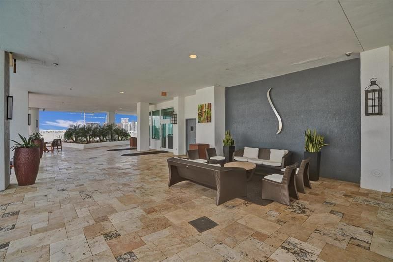 315 NE 3rd Avenue, Unit 1201, Fort Lauderdale, FL 33301 Photo