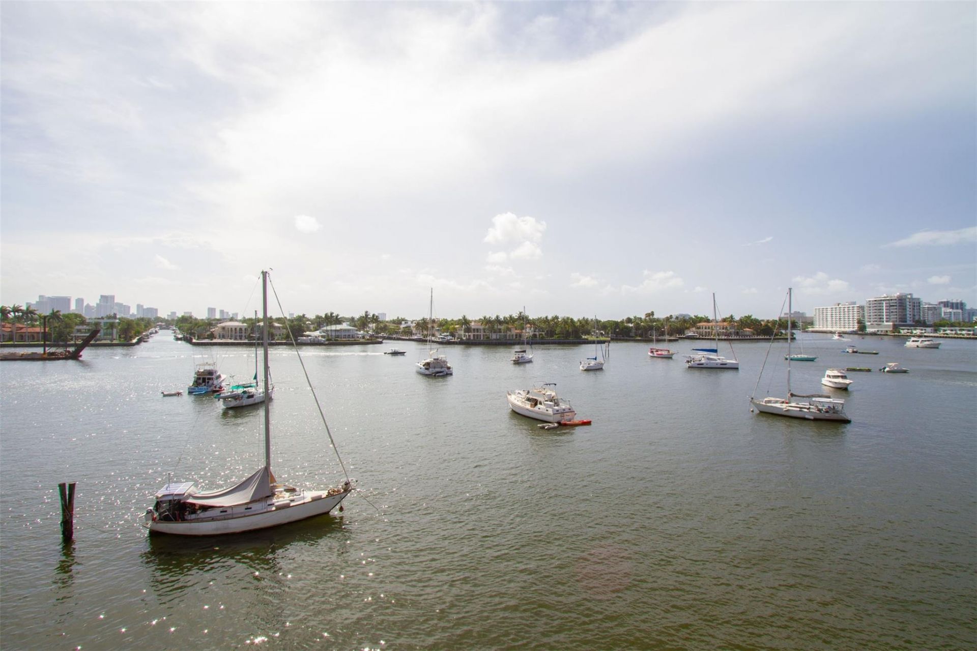 9 N Birch Road, Unit 401, Fort Lauderdale, FL 33304 Photo