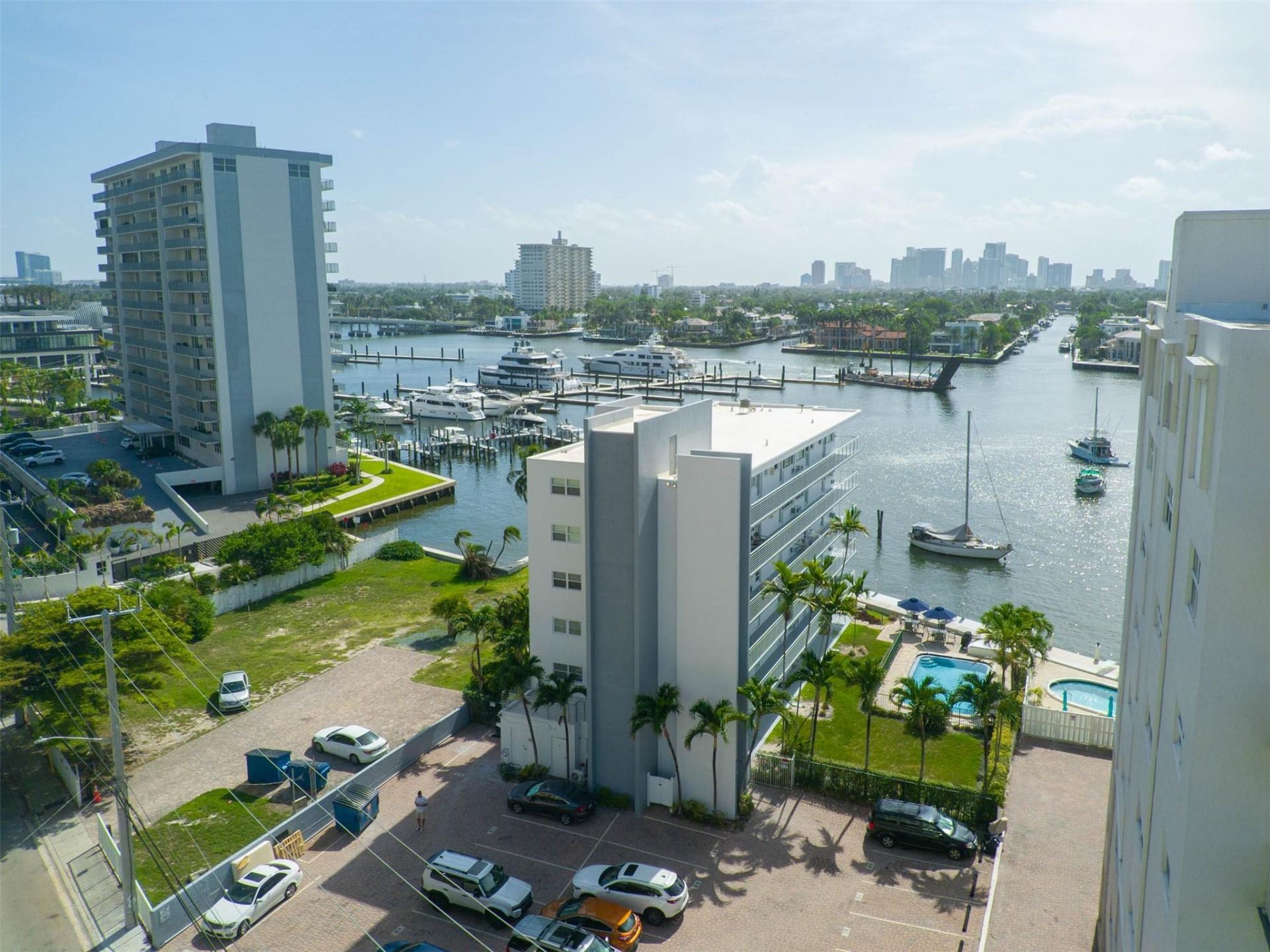 9 N Birch Road, Unit 401, Fort Lauderdale, FL 33304 Photo