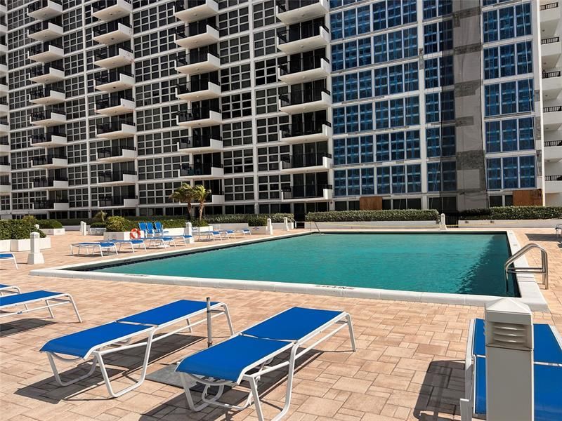 531 N Ocean Boulevard, Unit 1711, Pompano Beach, FL 33062 Photo